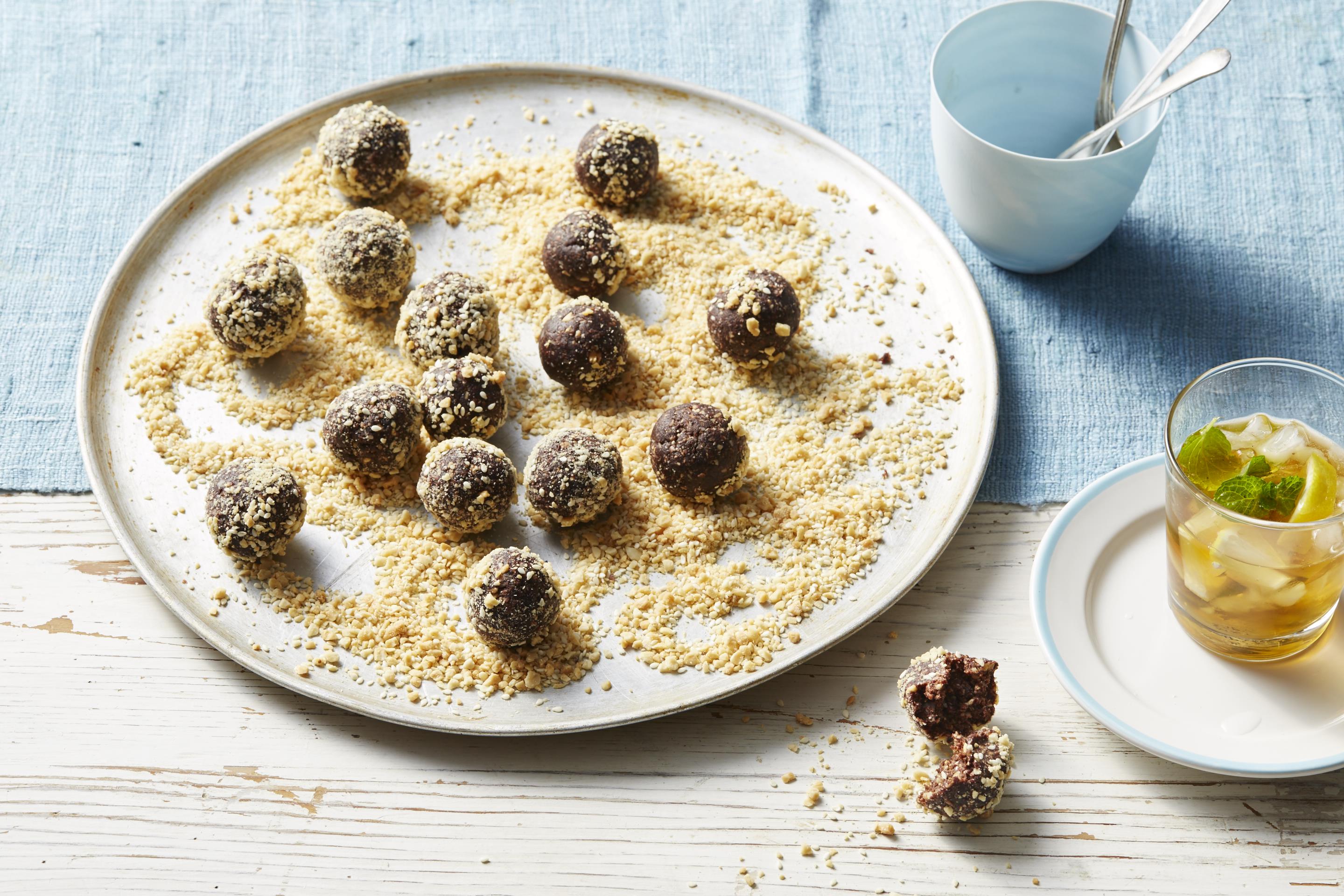 Peanut & cocoa protein balls - The Peanut Company of Australia